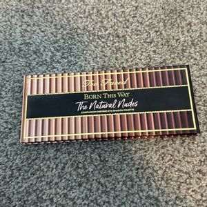 COPY - Too Faced The Natural Nudes Eyeshadow Palette